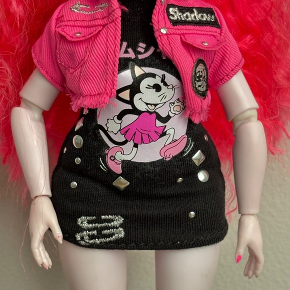 Rainbow Vision Shadow High MARA PINKETT Neon Pink Hair Toy Doll Figure MGA 2022 - Picture 7 of 13